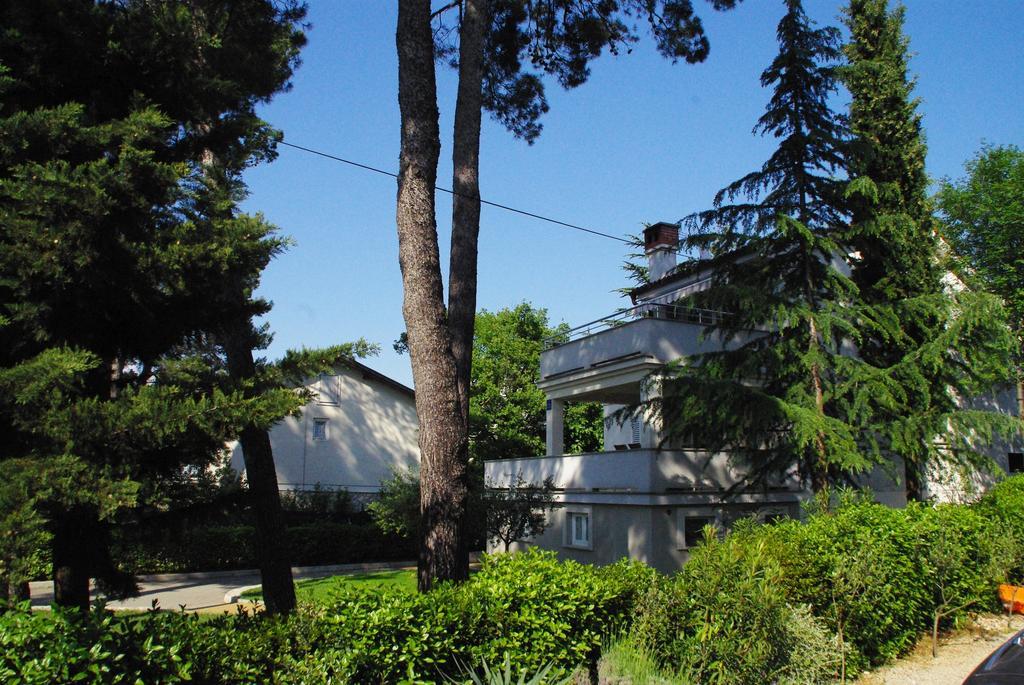 Apartments Atrium Malinska Exterior foto